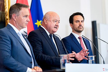 Hukumet2 Kopie